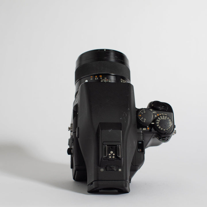 Contax 645 with 80mm Carl Zeiss Planar f/2 and Original Boxes