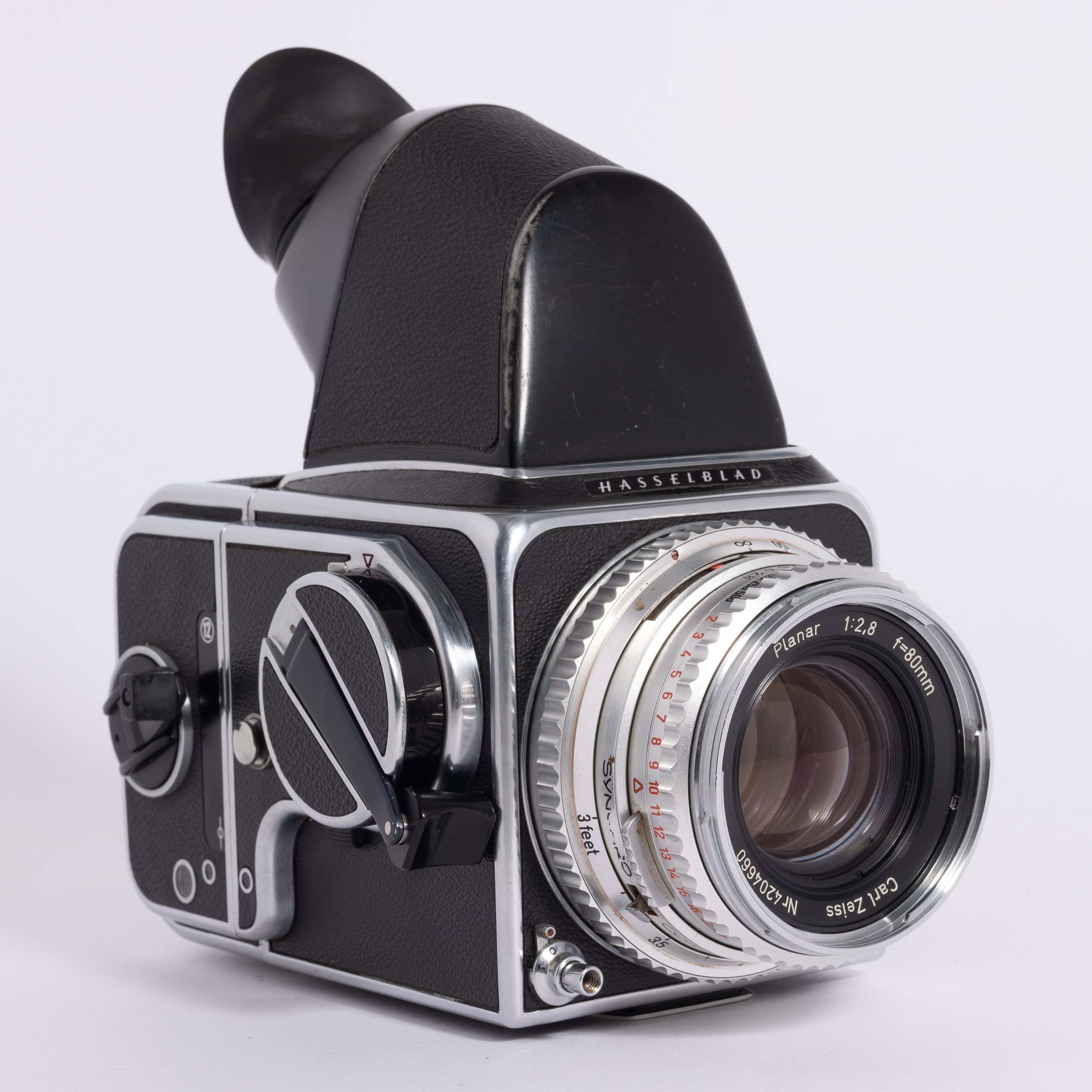 Hasselblad 500C with Zeiss Planar T* 80mm f/2.8 and Prism Finder – Film  Supply Club