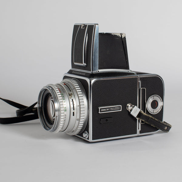 Hasselblad 500 C/M with Zeiss Planar Synchro Compur 80mm f/2.8 Lens – Film Club