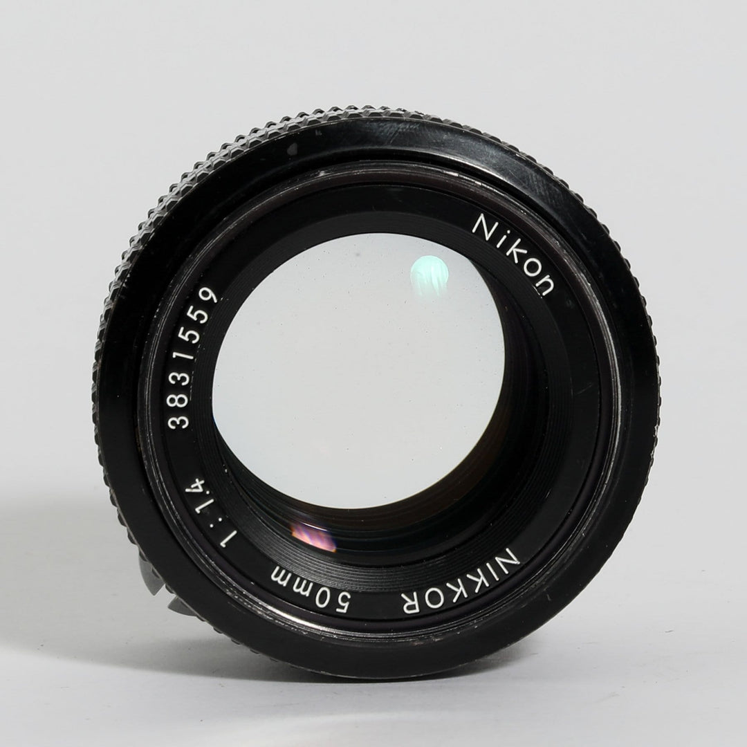 Nikon F Photomic with 50mm f/2 Lens