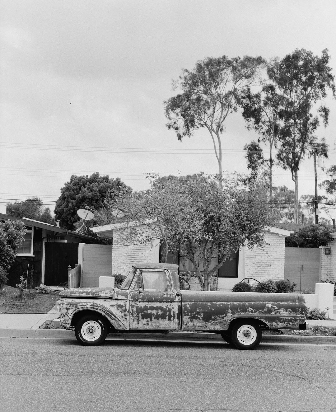 Kentmere Pan 200, 120 Format, Black and White Film (Single Roll)