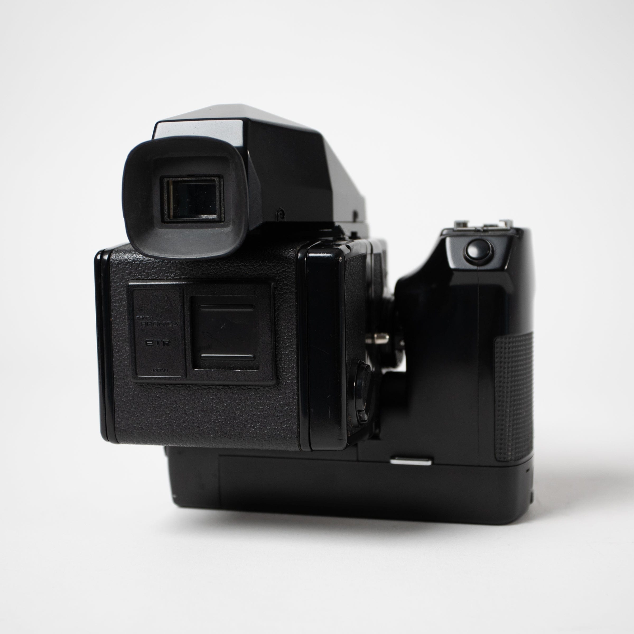 Zenza Bronica ETRSi with 75mm f/2.8 lens No. 7338302 – Film Supply