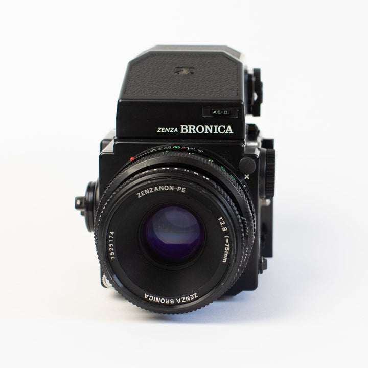 Zenza Bronica ETRS with 75mm f/2.8 lens No. 7129013