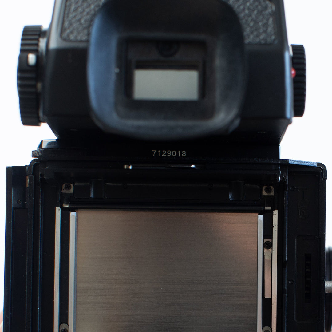 Zenza Bronica ETRS with 75mm f/2.8 lens No. 7129013