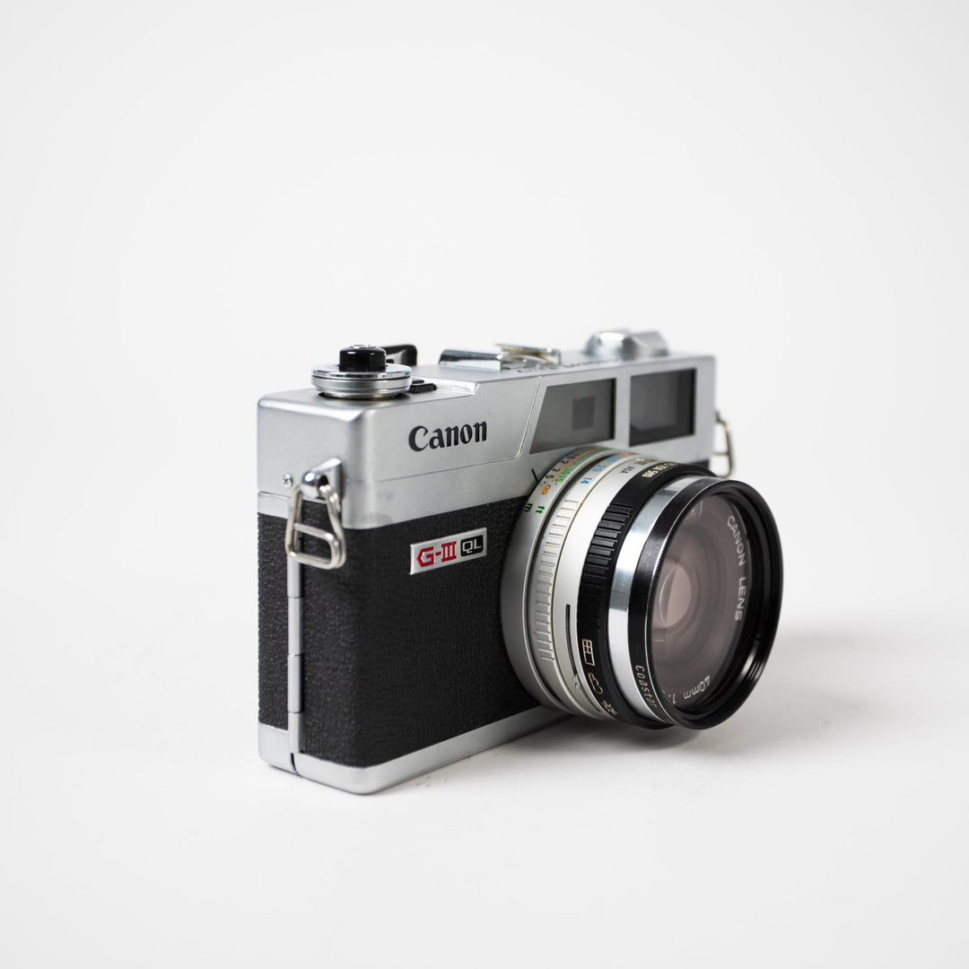 Canon Canonet QL17Giii with 40mm f/1.7, sn E42673