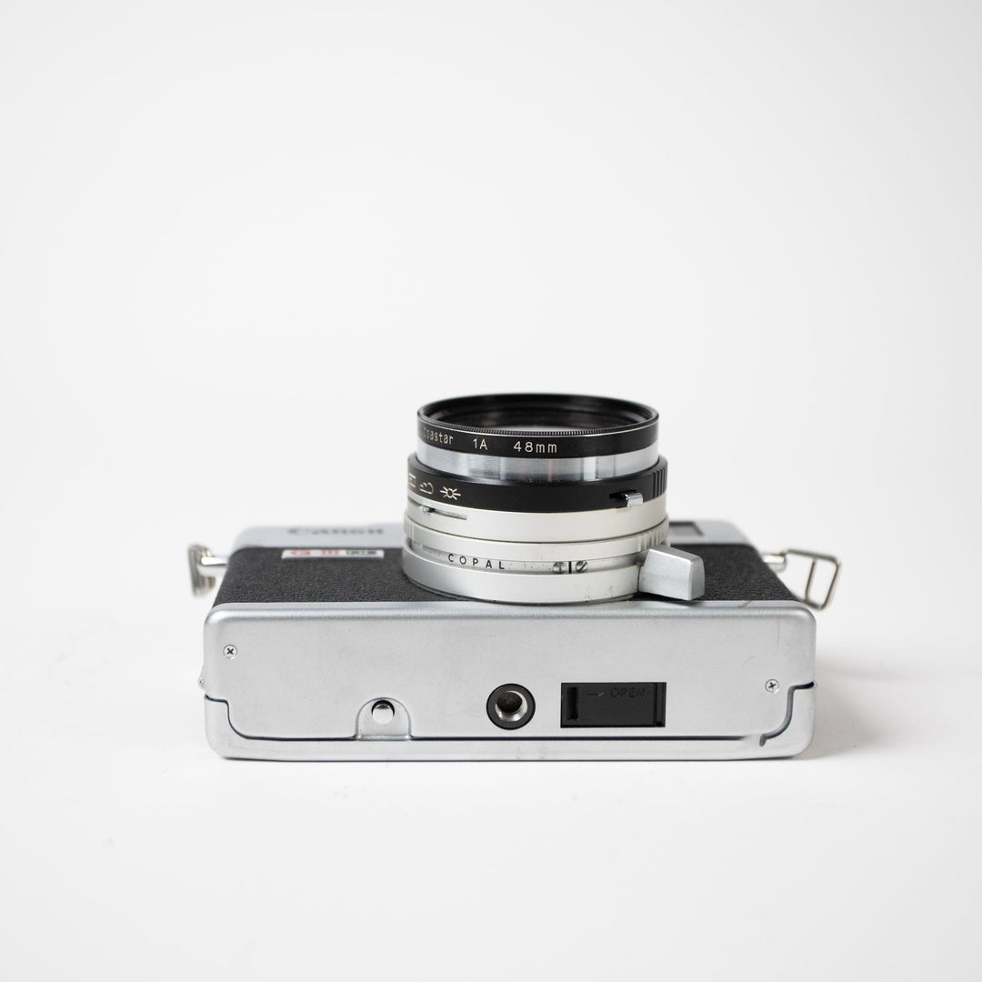 Canon Canonet QL17Giii with 40mm f/1.7, sn E42673