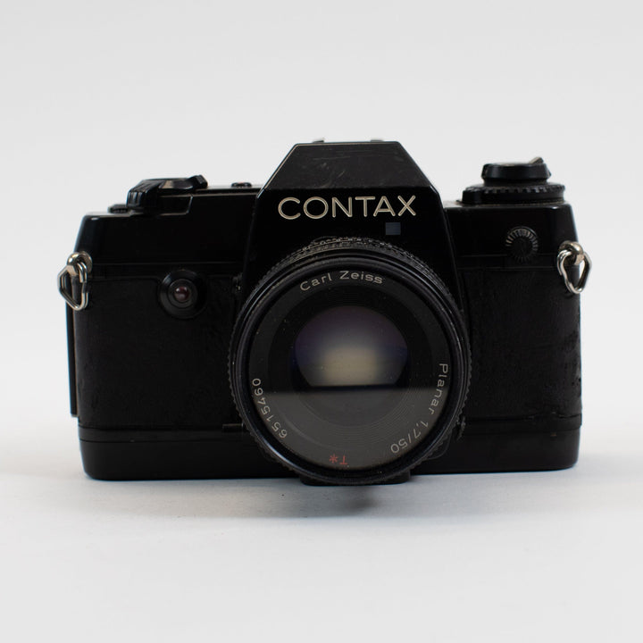 Contax 137 MD Quartz 35mm SLR with 50mm Zeiss Planar T* f/1.7 lens and two bonus lenses