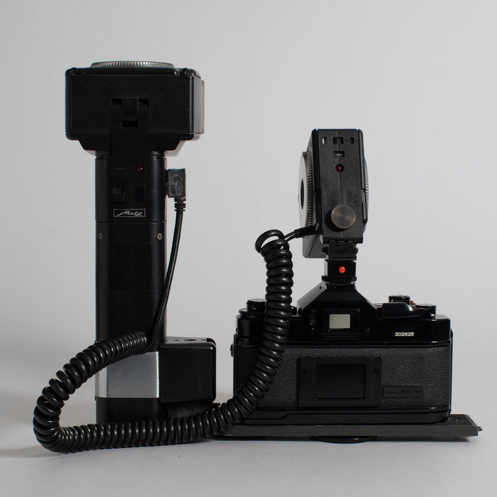 Metz 45 CT-1 Flash Gun and Mounting Bracket