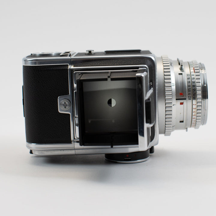 Hasselblad 500 C/M with Zeiss Planar 80mm T* f/2.8 Lens