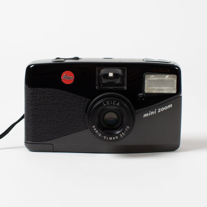 Leica Mini Zoom with original case
