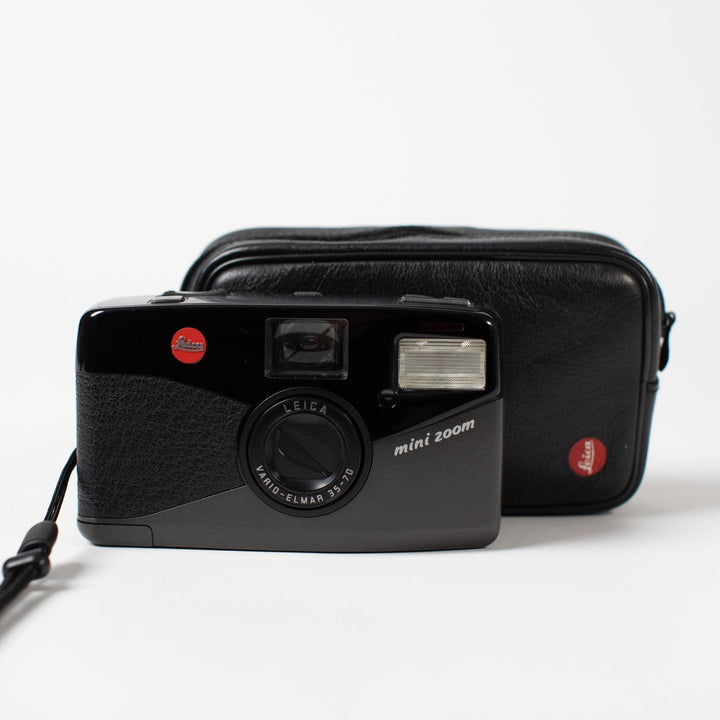 Leica Mini Zoom with original case
