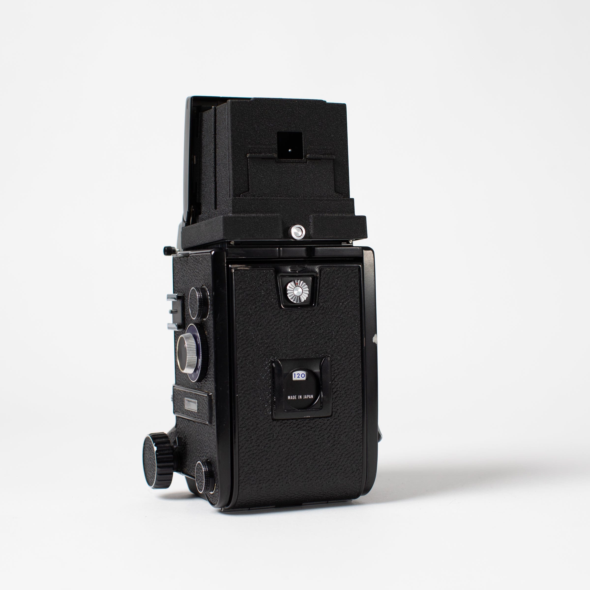 Mamiya C330 Professional with 80mm f2.8 Lens and WLF, fresh CLA