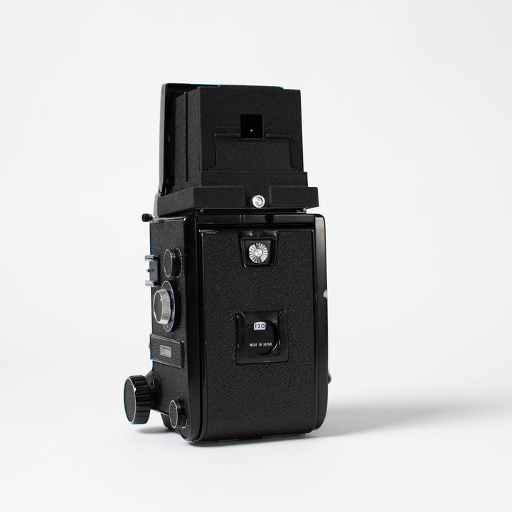 Mamiya C330 Professional with 80mm f2.8 Lens and WLF, fresh CLA