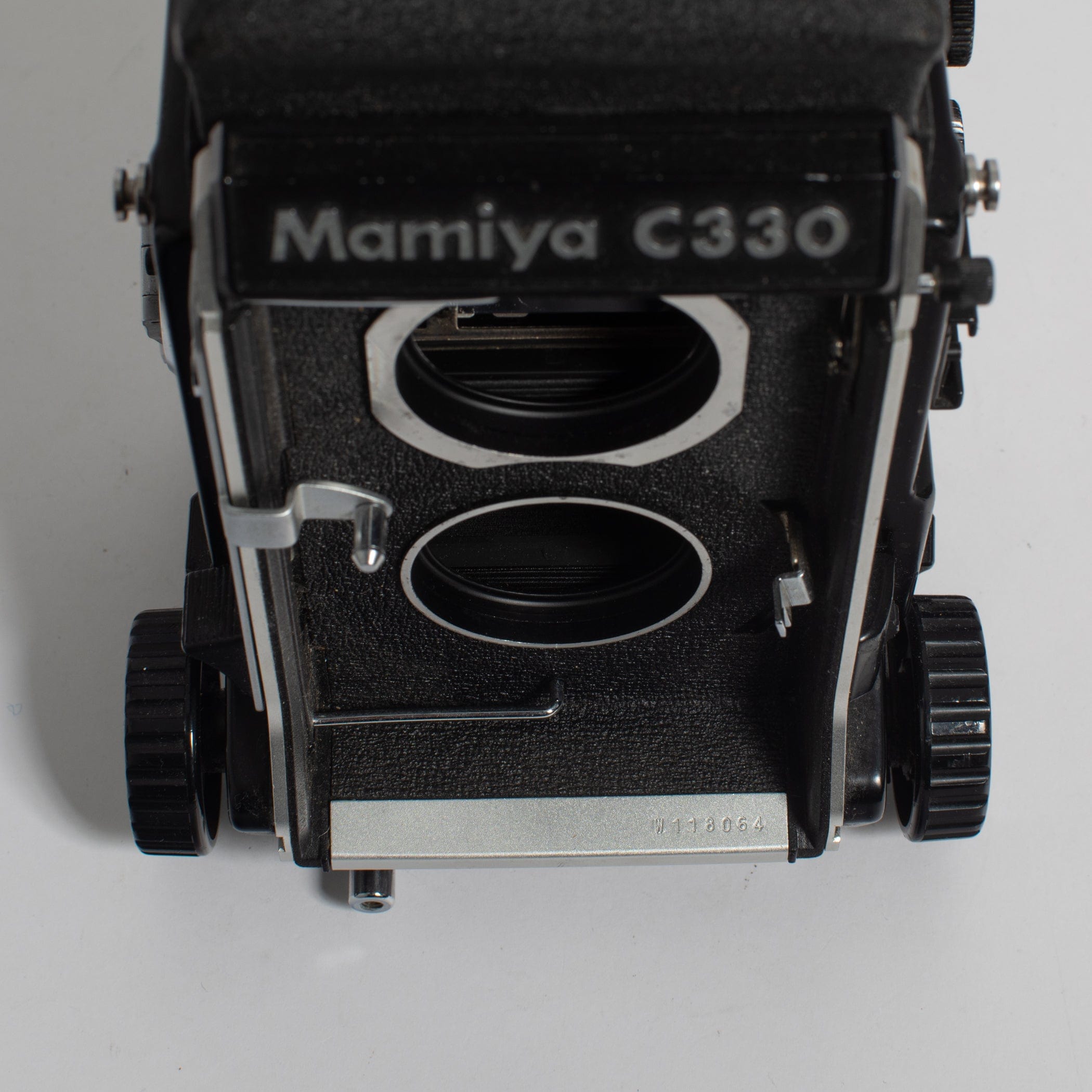 Mamiya C330 Professional S with 80mm f2.8 Lens and Eye Level Prism 