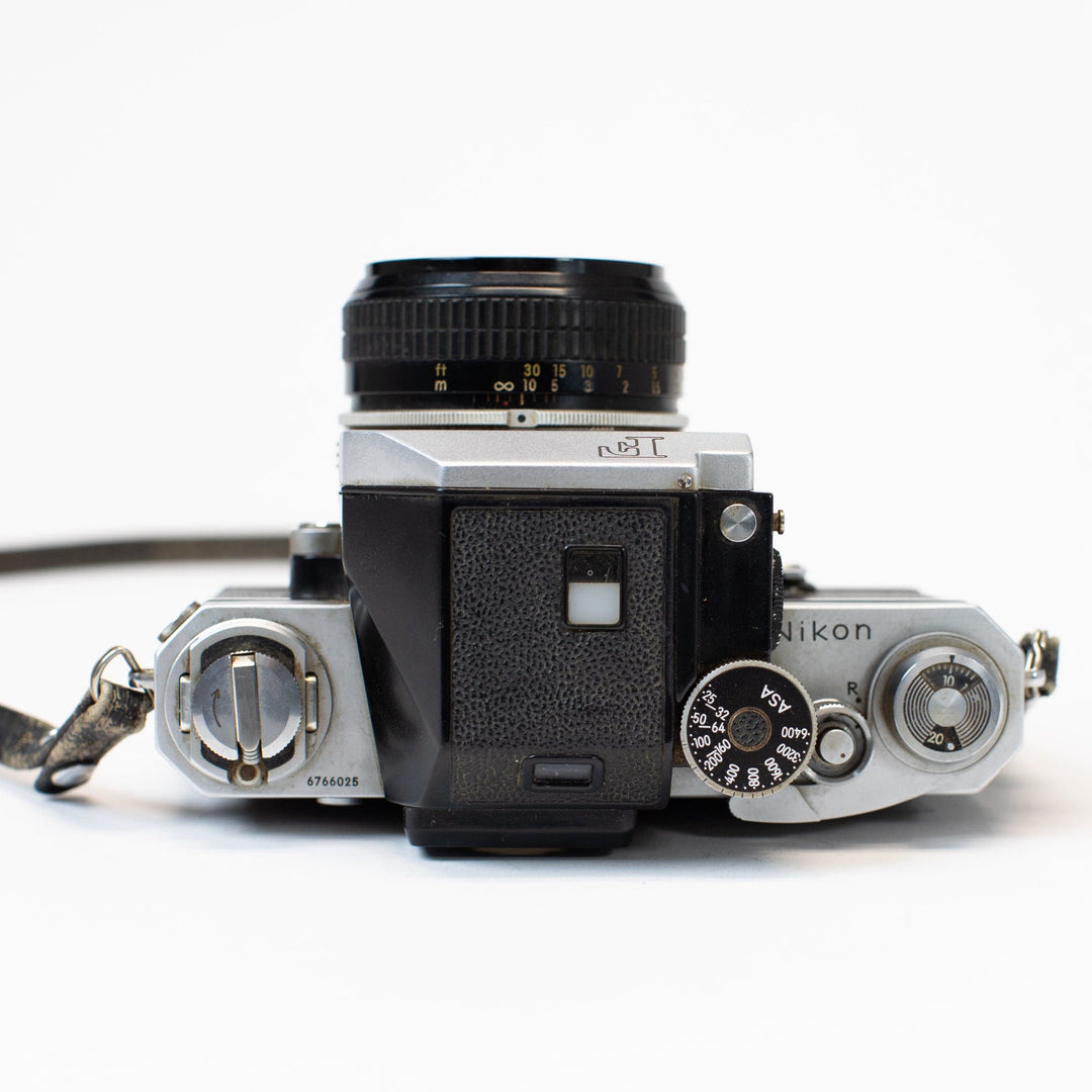 Nikon F Photomic with 50mm f/2 Nikkor Lens
