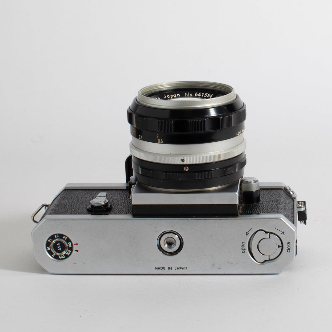 Nikon F no. 7032266 with 50mm f/1.4 Lens