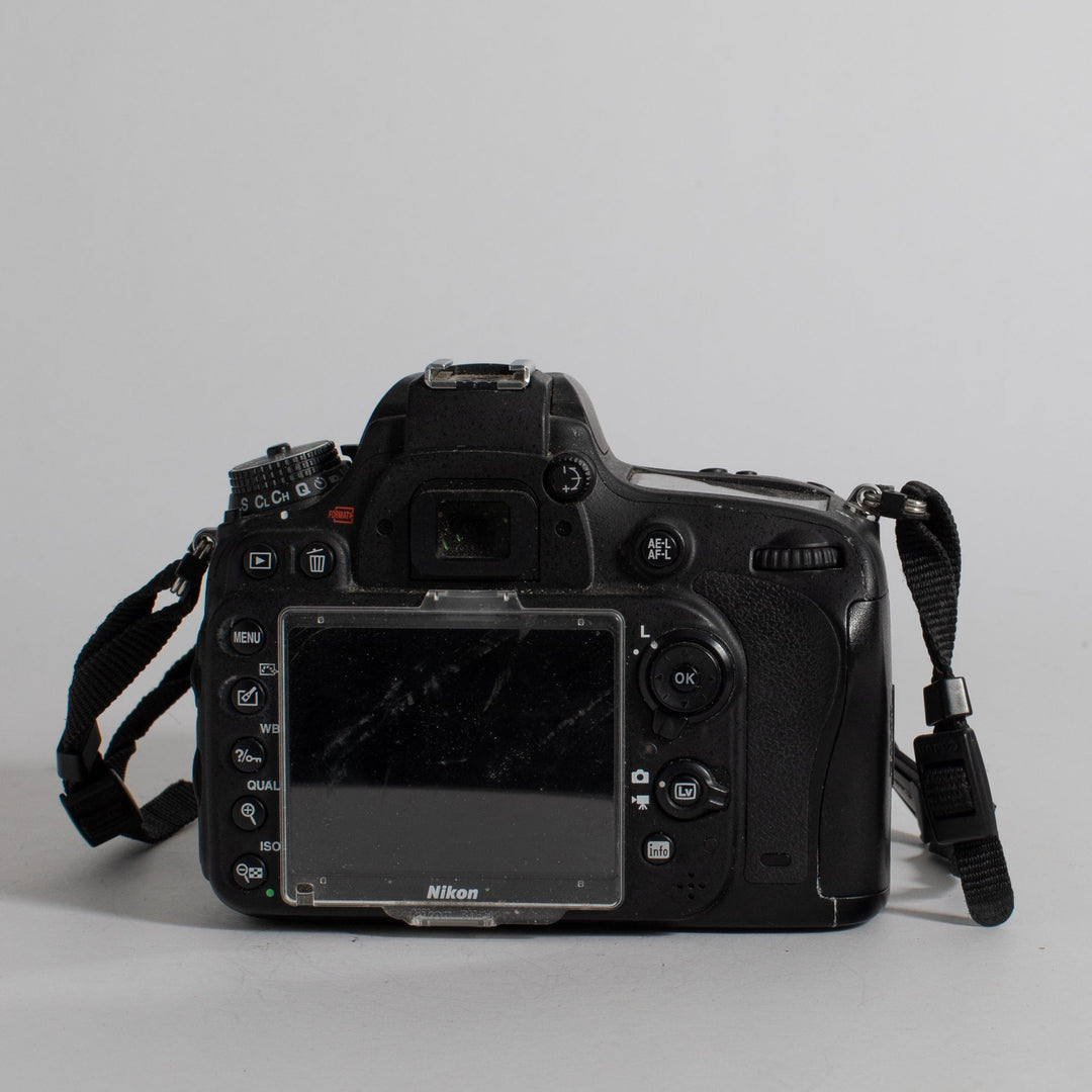 Used Nikon D600 Digital Full-Frame SLR with short zoom lens