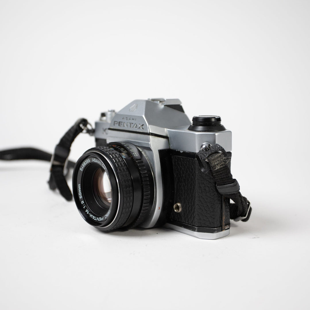 Pentax K1000 no. 7788379 with 50mm f/2 Lens