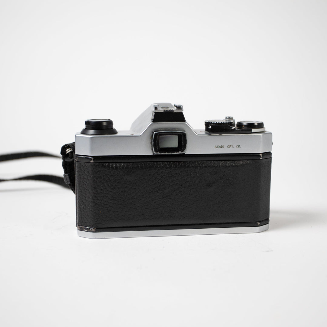 Pentax K1000 no. 7788379 with 50mm f/2 Lens