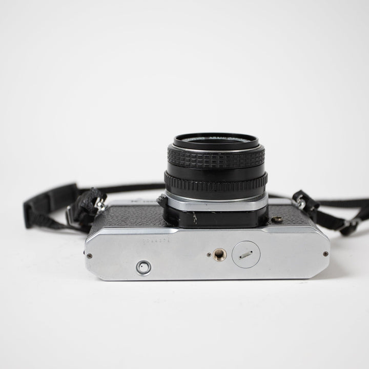 Pentax K1000 no. 7788379 with 50mm f/2 Lens