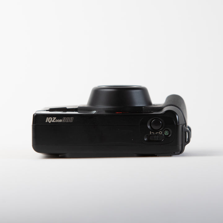 Pentax IQZoom 900 Point and Shoot Camera