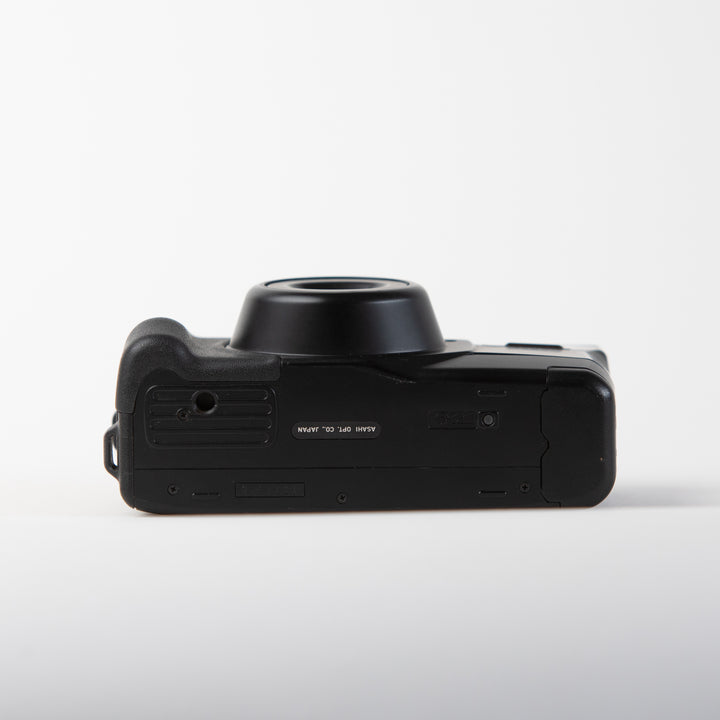 Pentax IQZoom 900 Point and Shoot Camera