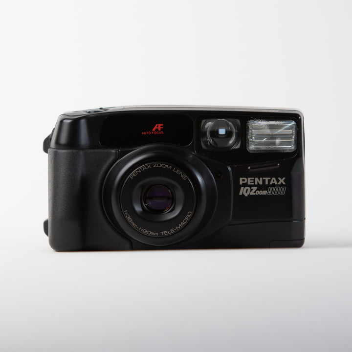 Pentax IQZoom 900 Point and Shoot Camera