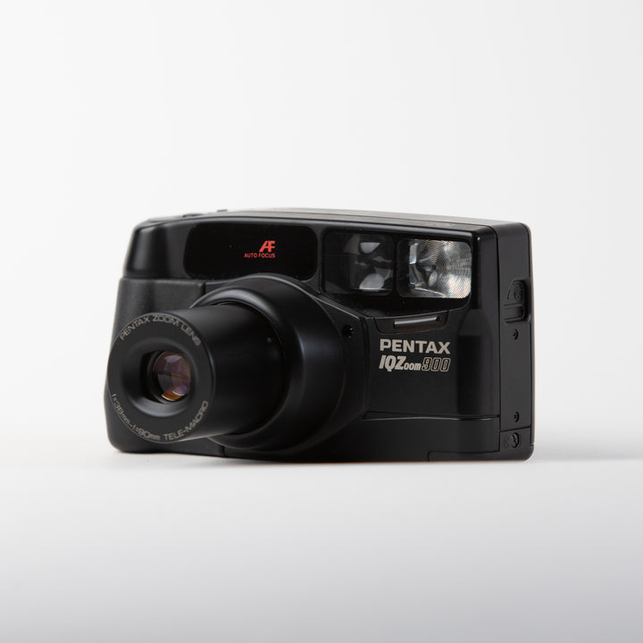 Pentax IQZoom 900 Point and Shoot Camera