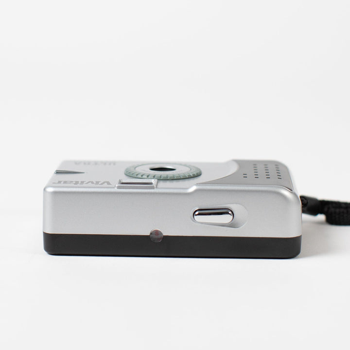 Vivitar Ultra Wide and Slim point and shoot