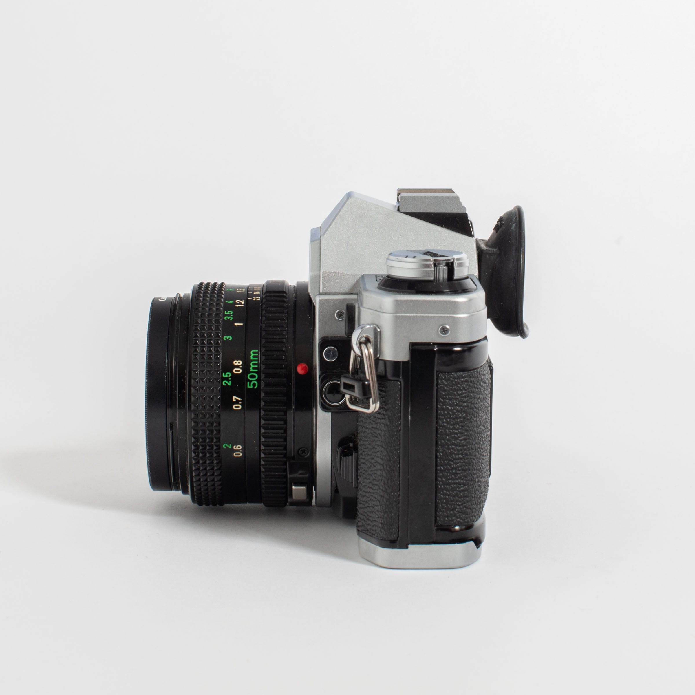 Canon AE-1 FD50mm f1.4とFD100-200mm f5.6 Canon AE-1 FD50mm f1.4とFD100-200mm f5.6 - メルカリ