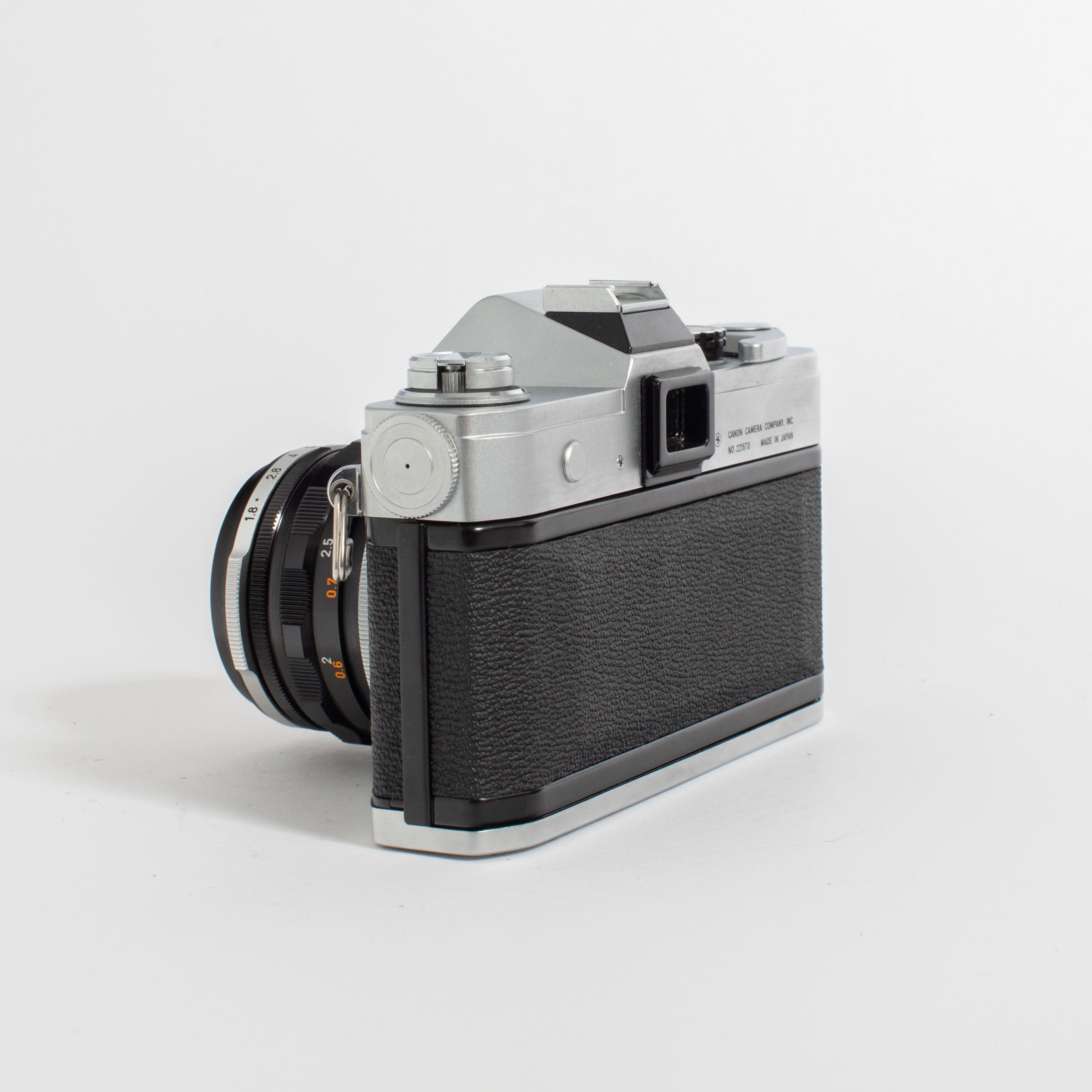 即撮影可　美品　特価　 Canon FT QL 　FL 50 1.8 Canon FT QL 35mm Film Camera With 50mm f/1.8 Lens - Black or