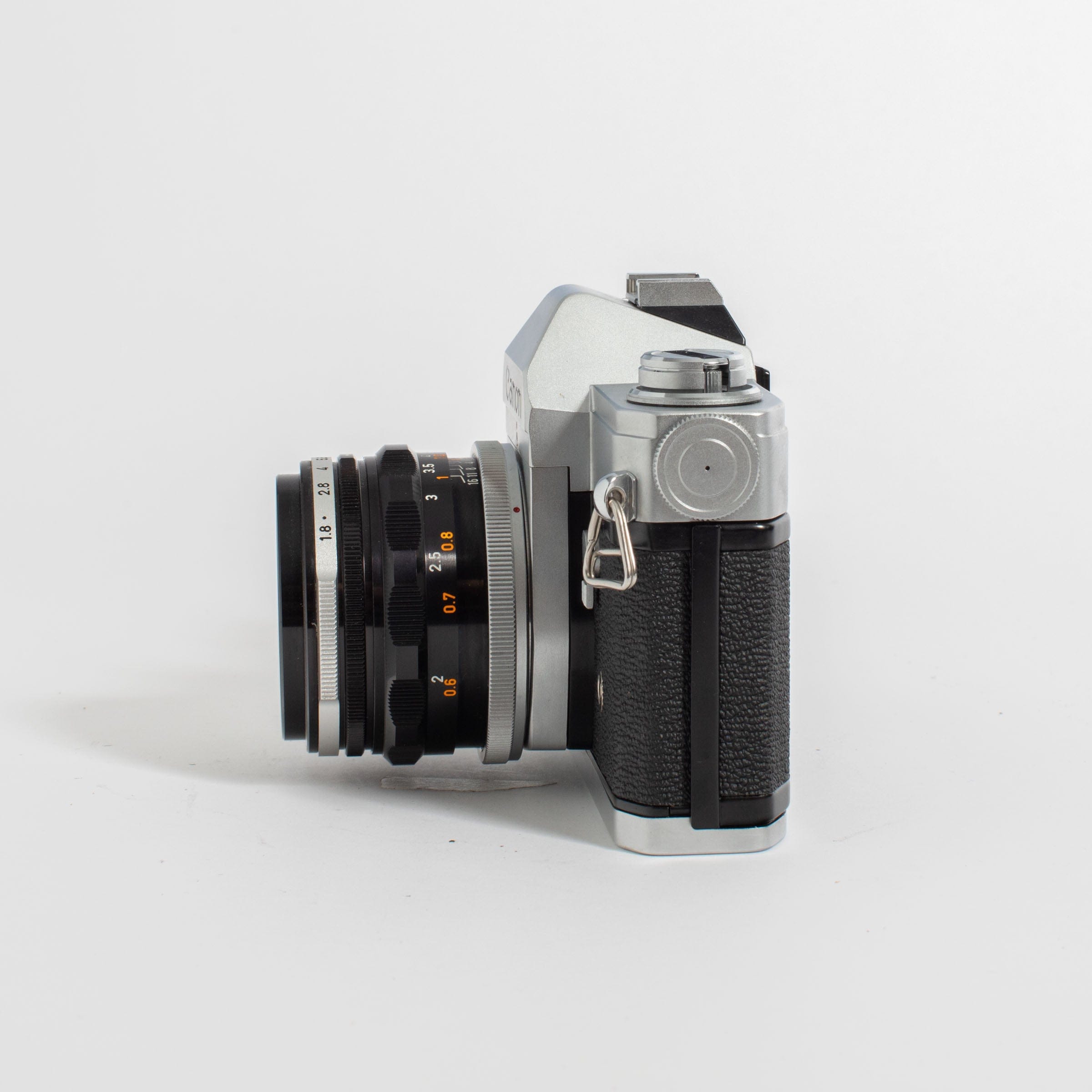 Canon FT QL 35mm フィルムカメラ FL 50mm f/1.8 Canon FT QL 35mm Film Camera With 50mm f/1.8 Lens - Black or