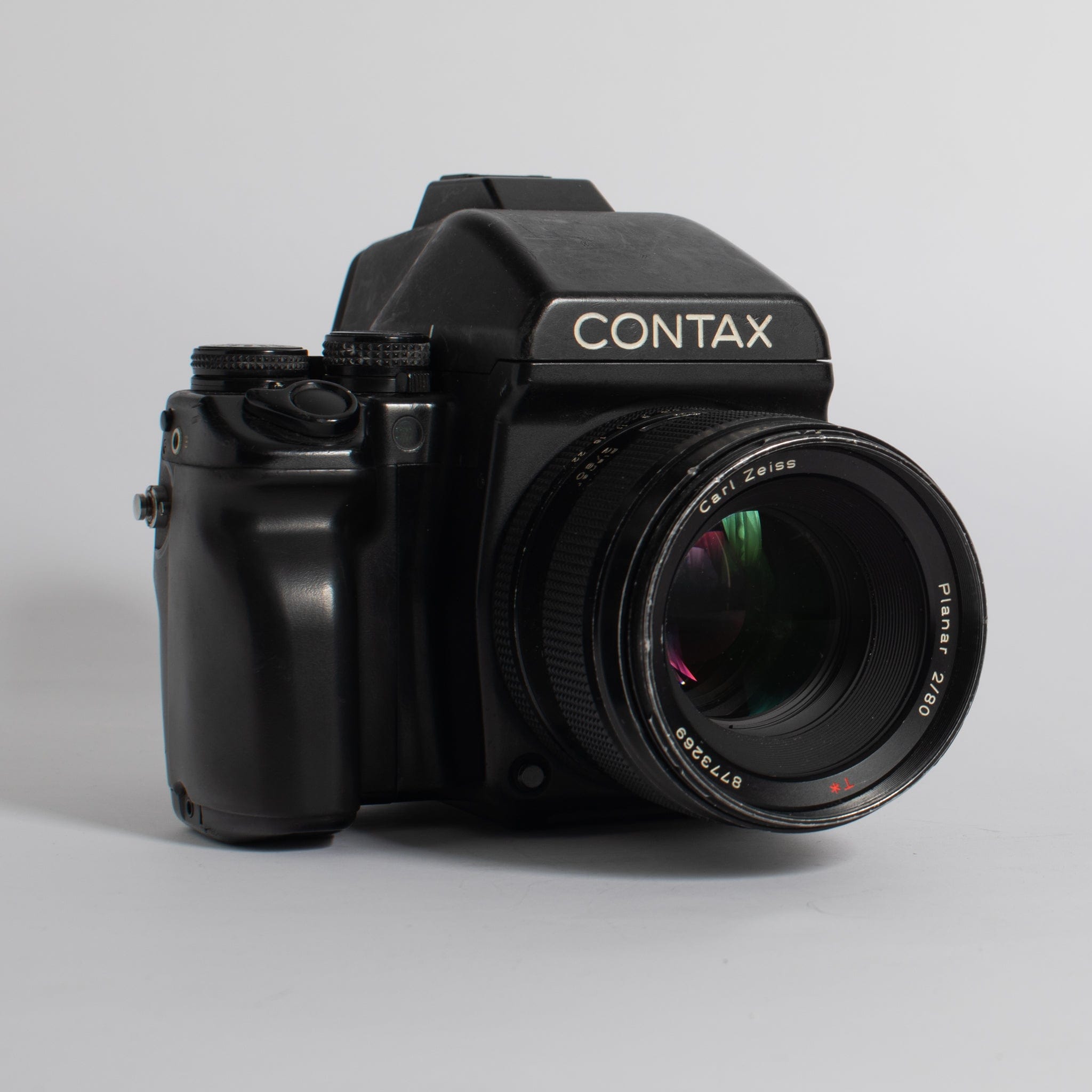 Contax 645 with 80mm Carl Zeiss Planar f/2 and Brightened View 