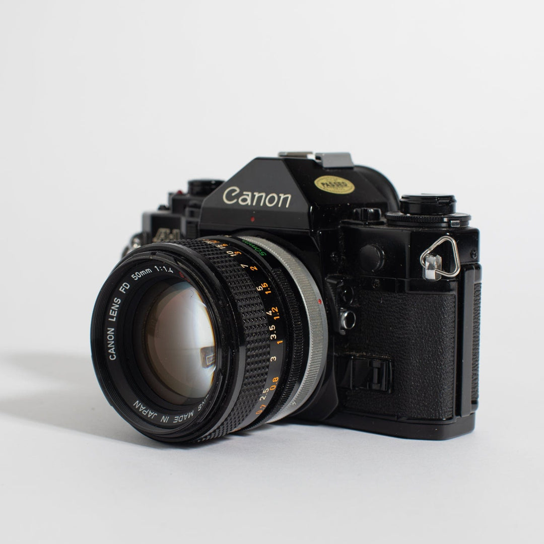 Canon A-1 + FD 1,4/50mm S.S.C. Single lens reflex camera (SLR Canon A-1 + FD 1,4/50mm S.S.C. Single lens reflex camera (SLR
