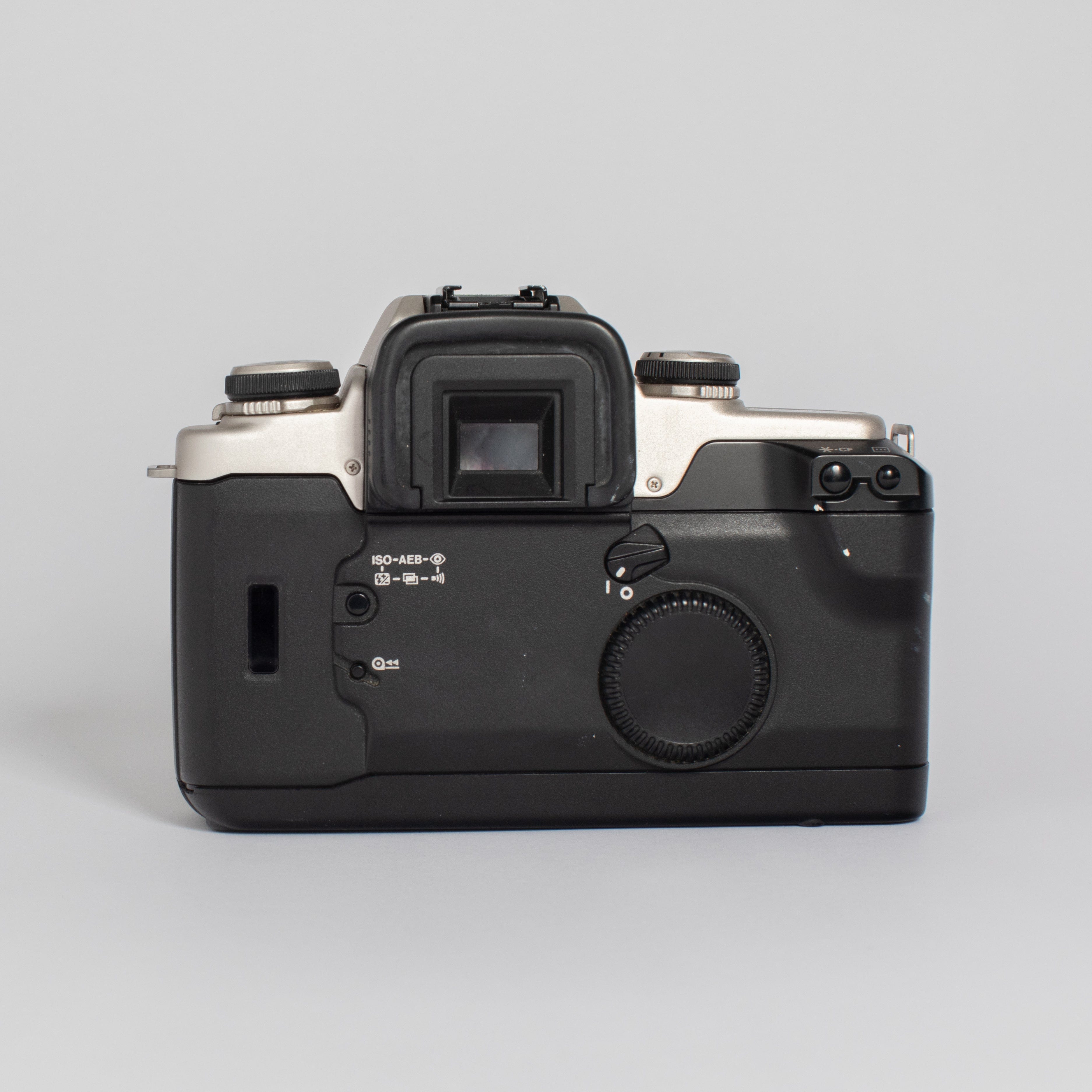 Canon EOS Elan II w/ Canon Zoom EF 35-80mm III 4-5.6 – Film Supply