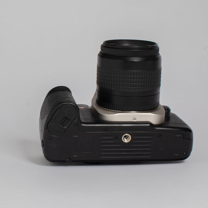 Canon EOS Elan II w/ Canon Zoom EF 35-80mm III 4-5.6