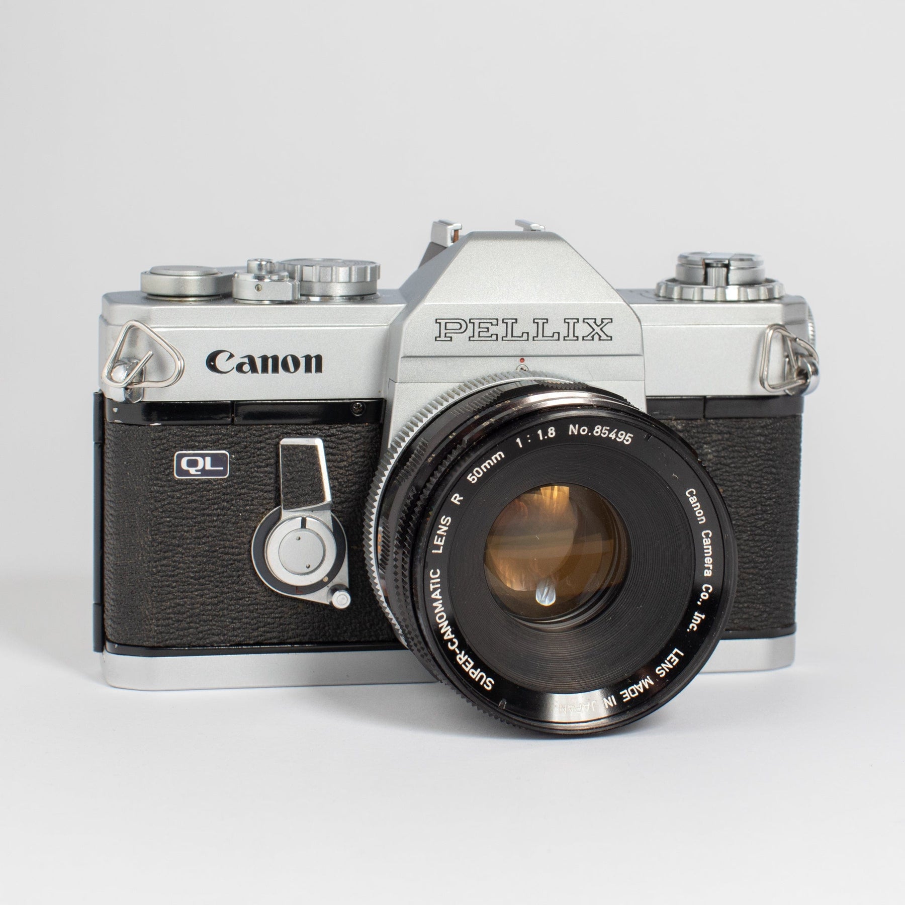 Canon Pellix QL w/ 50mm 1.8 Super-Chromatic R