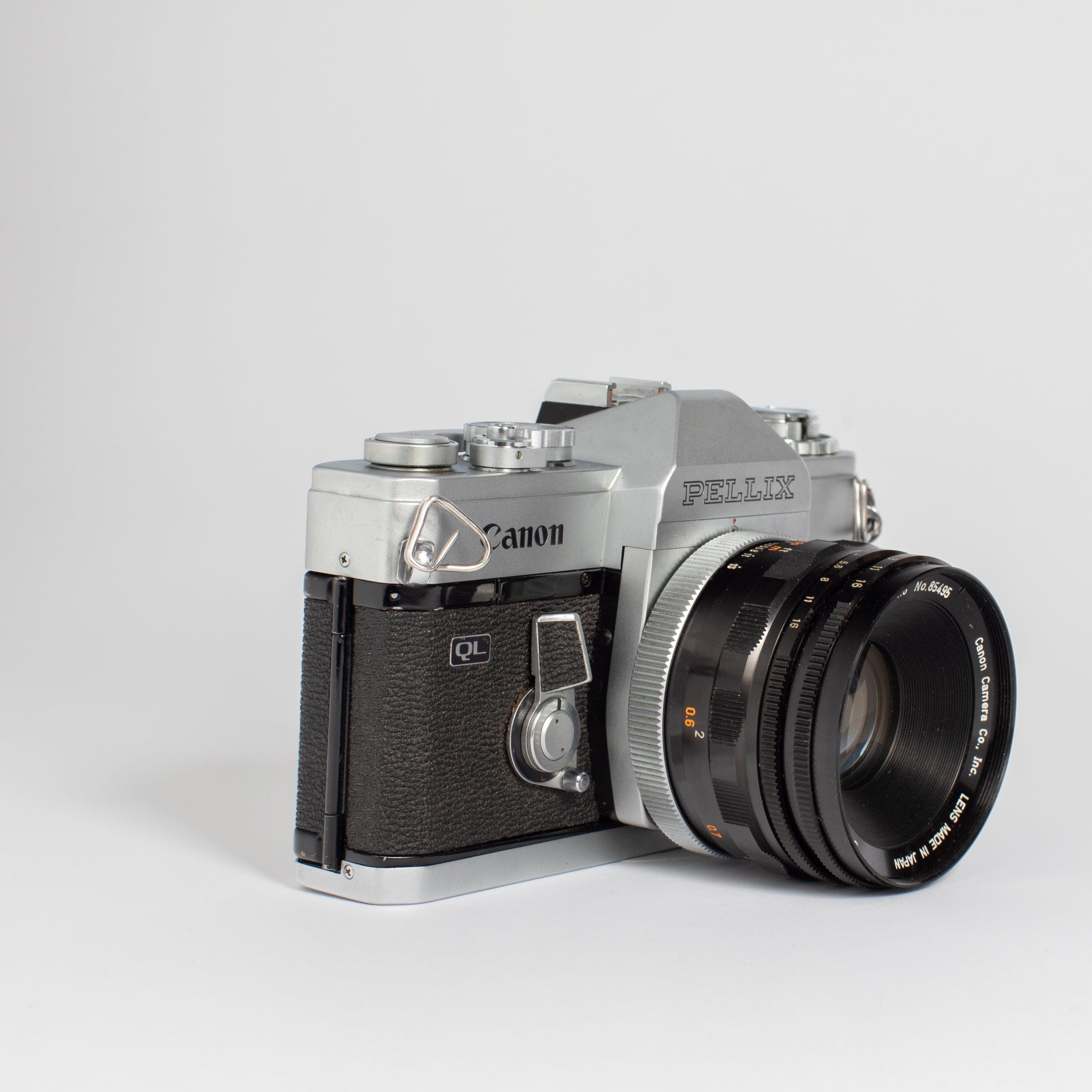 Canon Pellix QL w/ 50mm 1.8 Super-Chromatic R – Film Supply Club