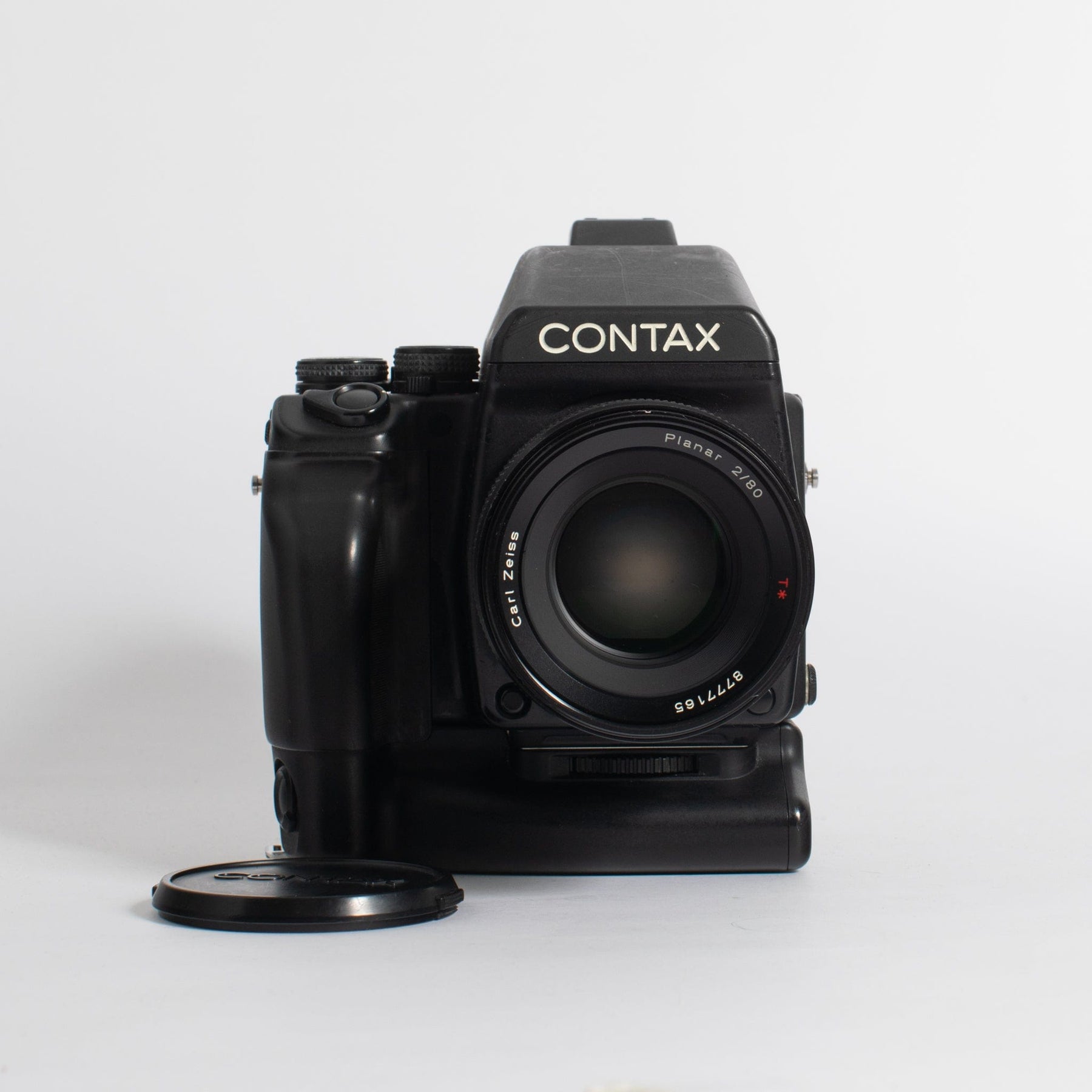 Økonomisk Konvertere Merchandising Contax 645 with 80mm Carl Zeiss Planar f/2 and Battery Power Grip – Film  Supply Club