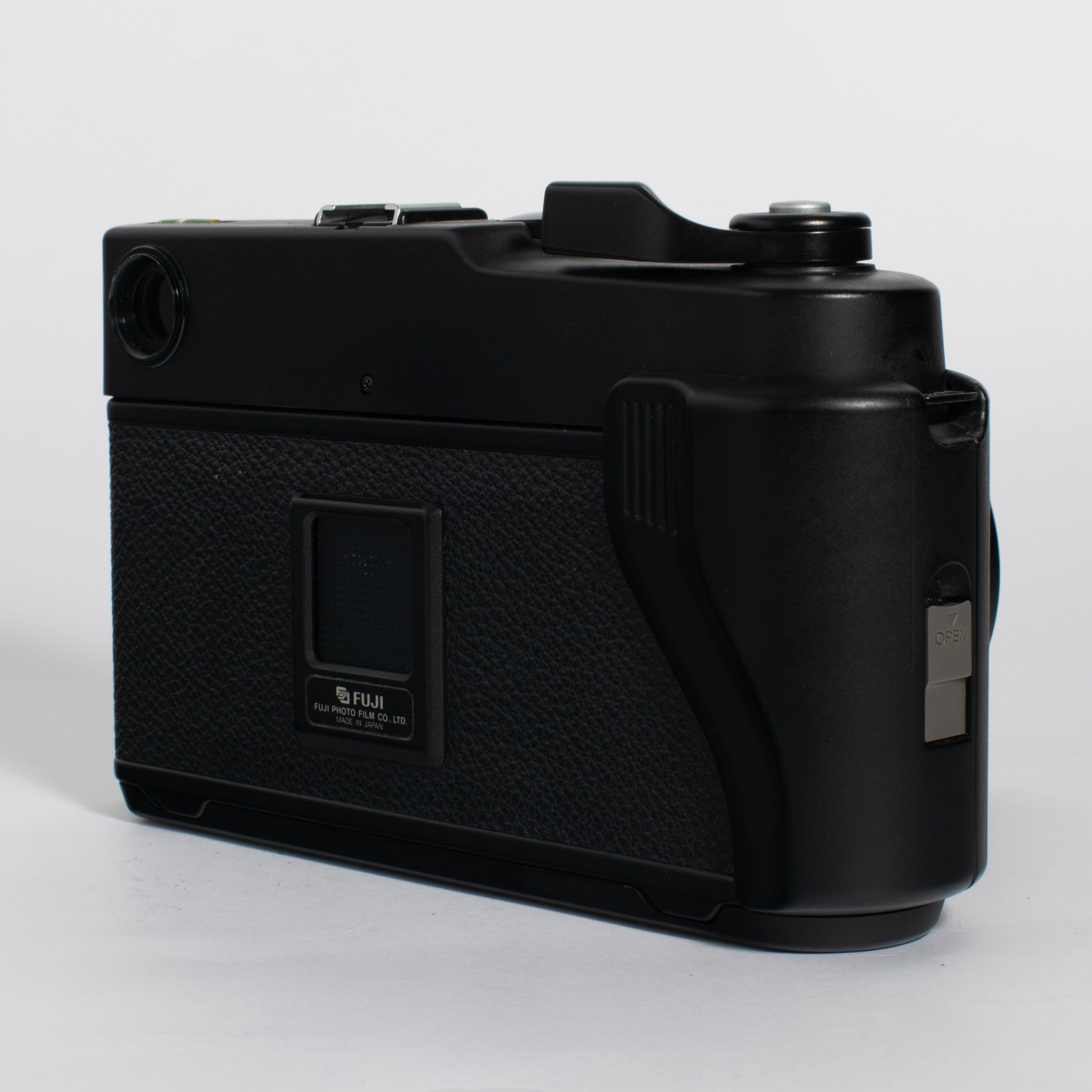 Fujifilm GW690III Medium Format Rangefinder Film Camera – Film