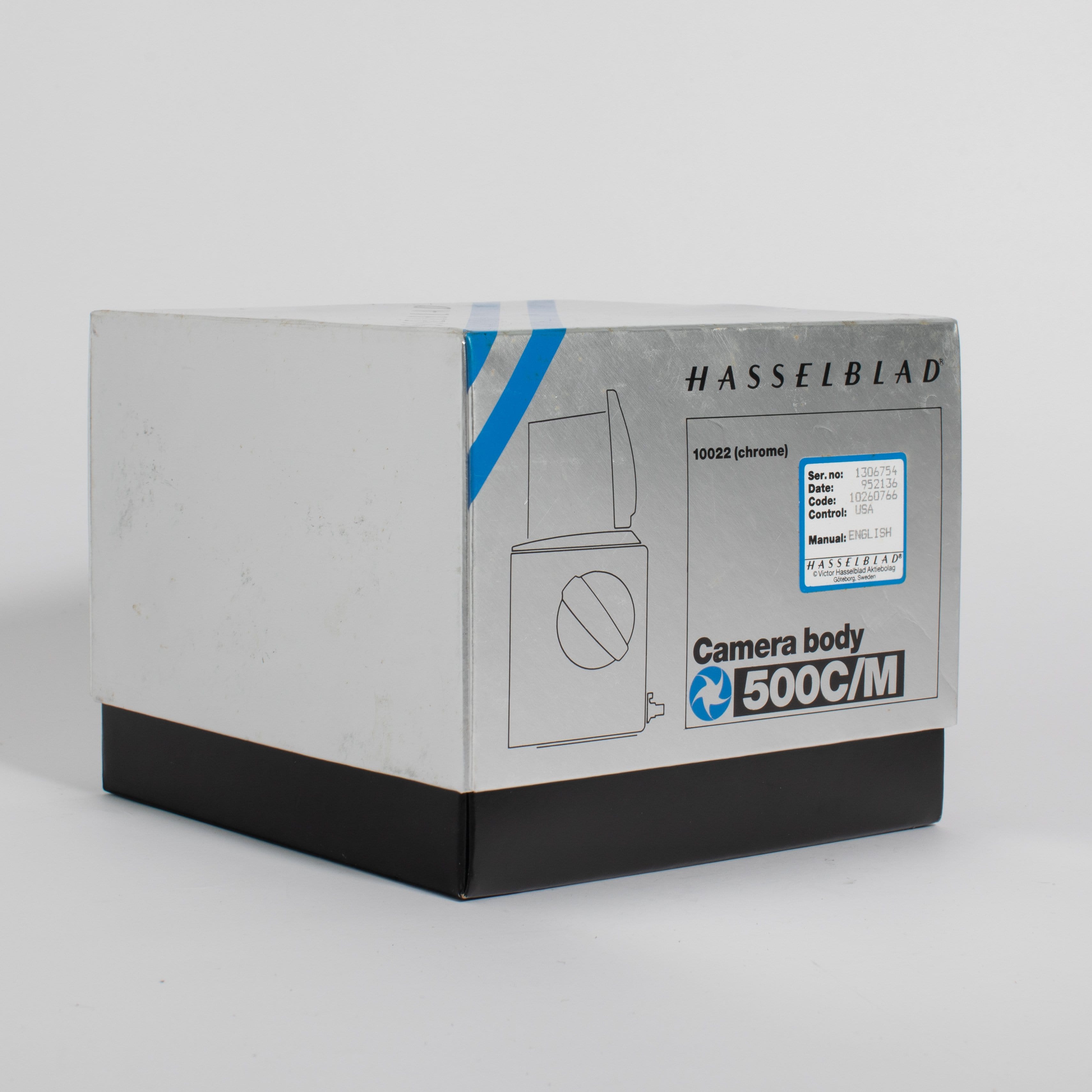 Hasselblad 500 C/M with Zeiss Planar 80mm f/2.8 CF Lens - FRESH