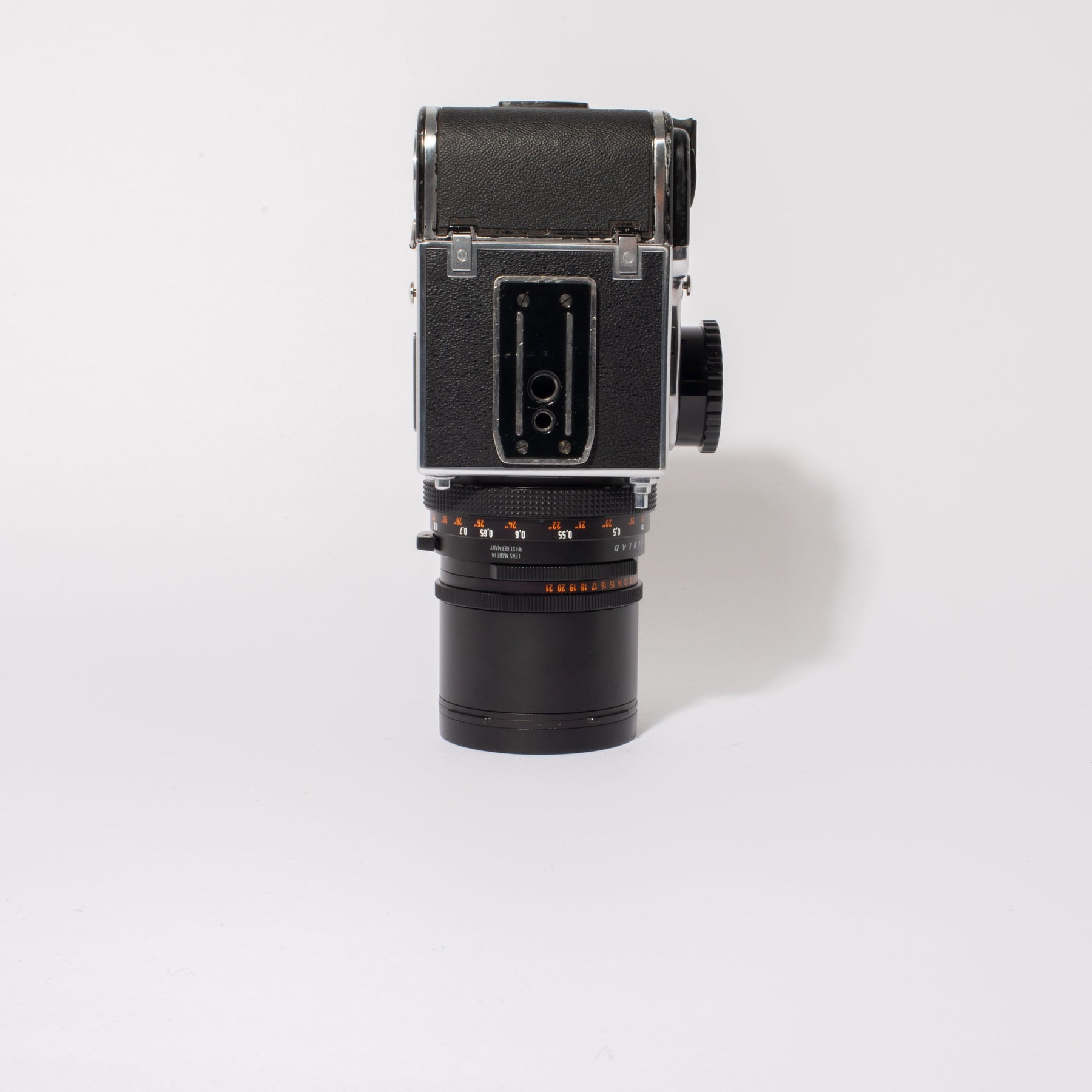 Hasselblad 500C with Carl Zeiss Distagon 50mm f/4 T* – Film Supply 