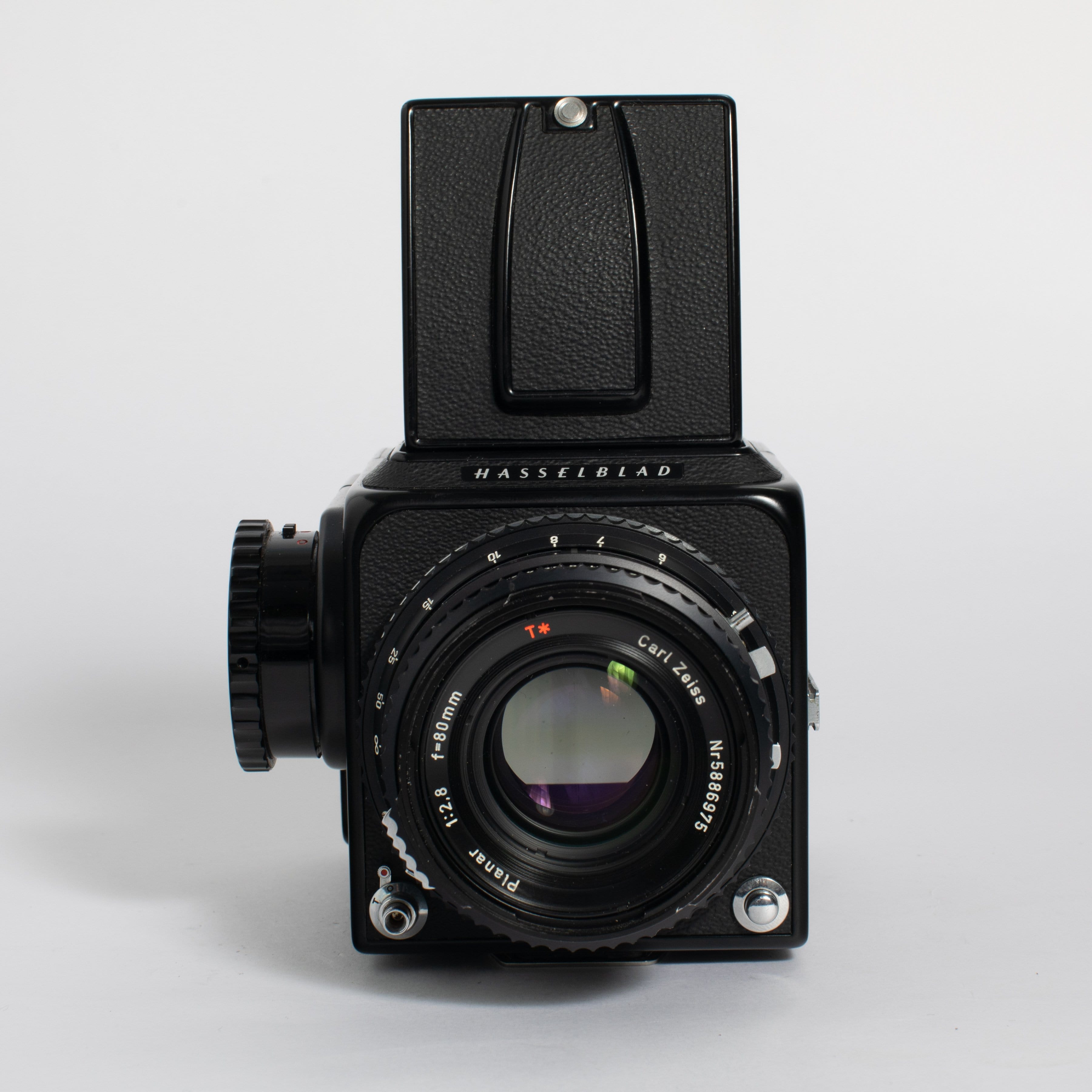 Hasselblad 500 C/M with Zeiss Planar T* 80mm f/2.8 Lens and Bag