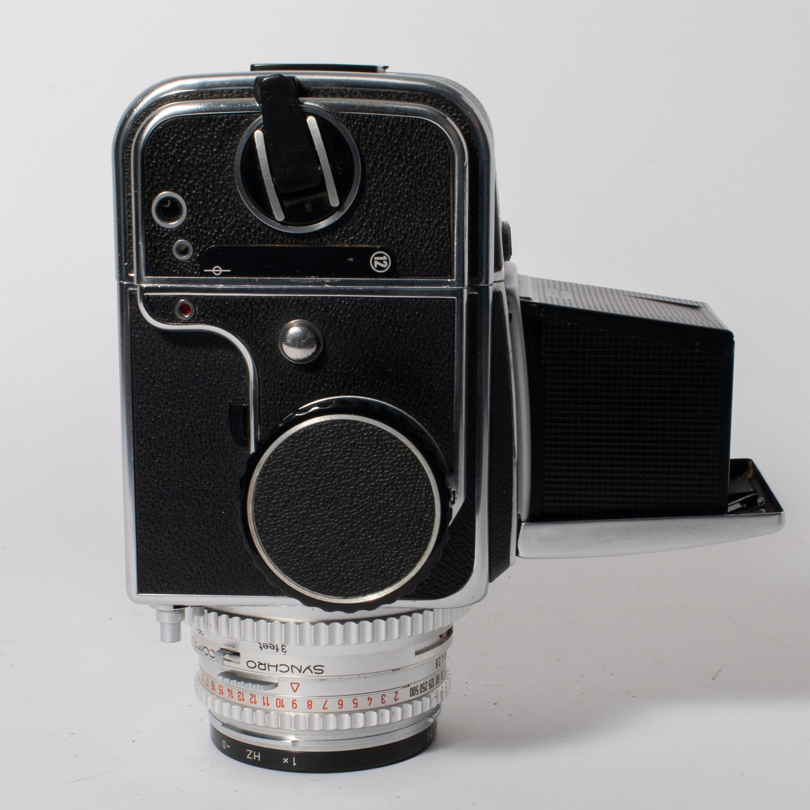 Hasselblad 500 C/M with Zeiss Planar 80mm f/2.8 Lens Kit – Film 