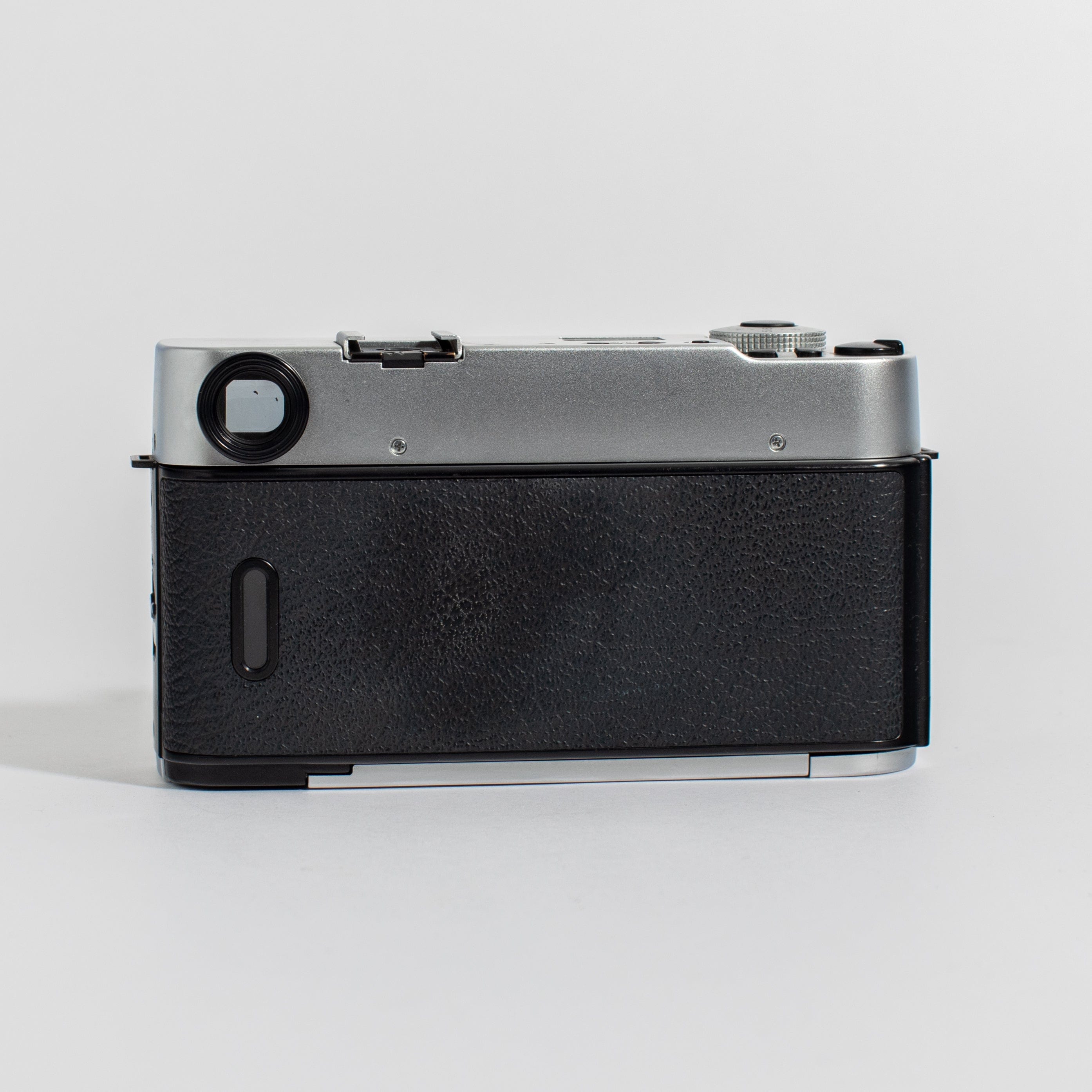 Konica Hexar Silver with 35mm f2 lens, leather case, and strap – Film  Supply Club