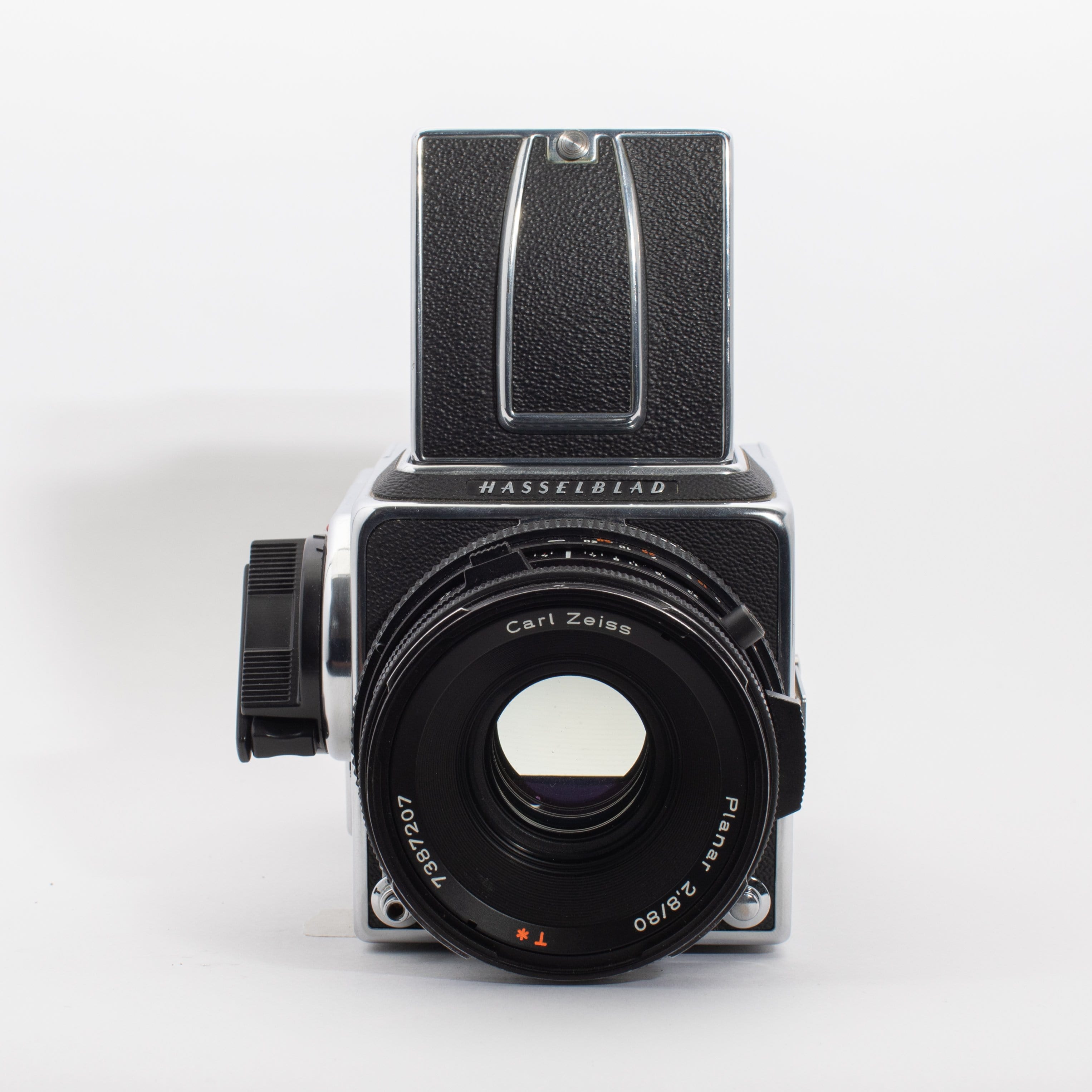 Hasselblad 500 C/M with Zeiss Planar T* 80mm f/2.8 CF Lens (PREMIUM CLA)