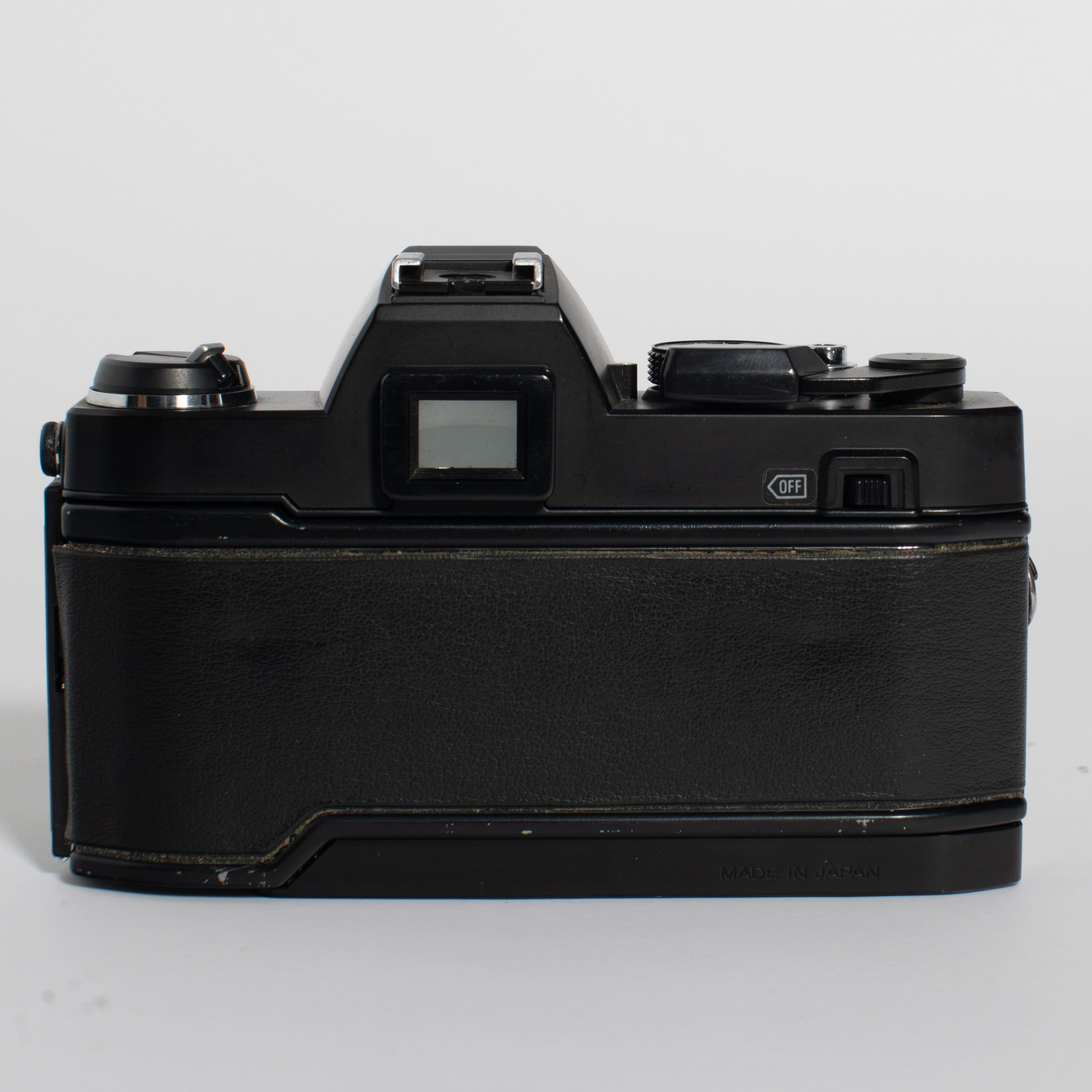 Konica Autoreflex TC Set top