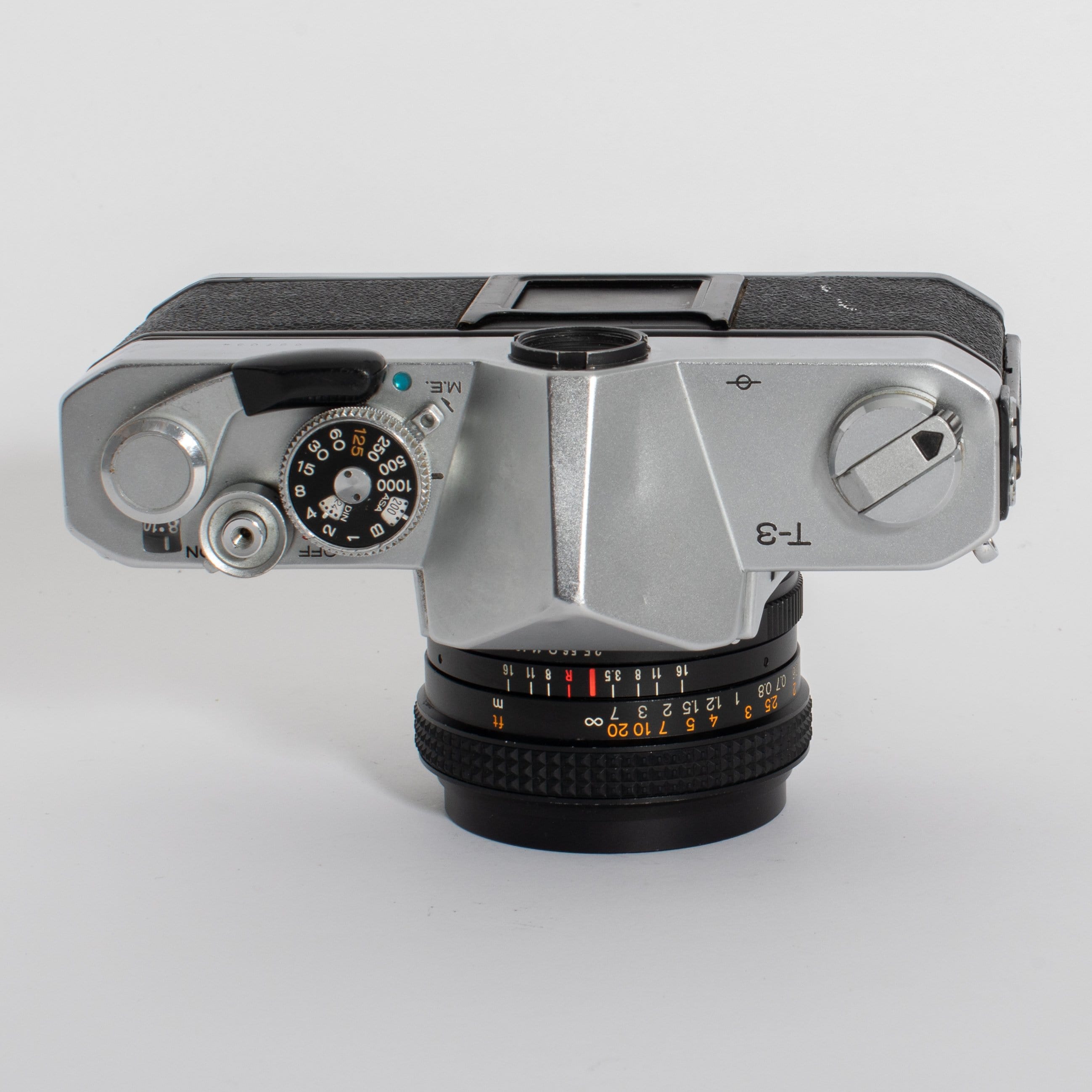 Konica Autoreflex T3 with 28mm f/3.5 Lens – Film Supply Club