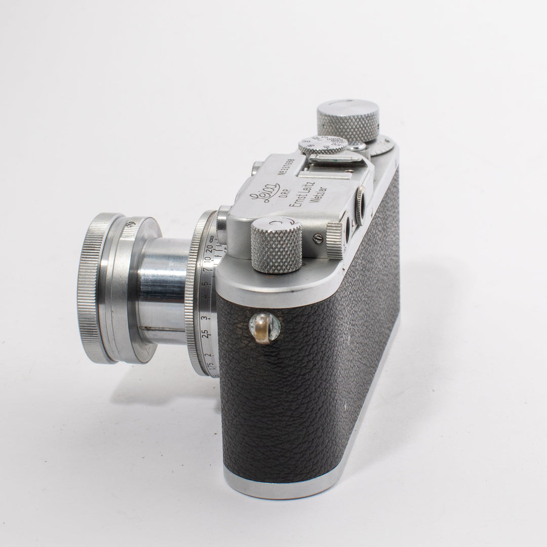 Leica IIIc mit Summitar 50mm f/2 (Gebraucht) in Altendorf für CHF 500 Leica IIIc mit Summitar 50mm f/2 (Gebraucht) in Altendorf für CHF 500