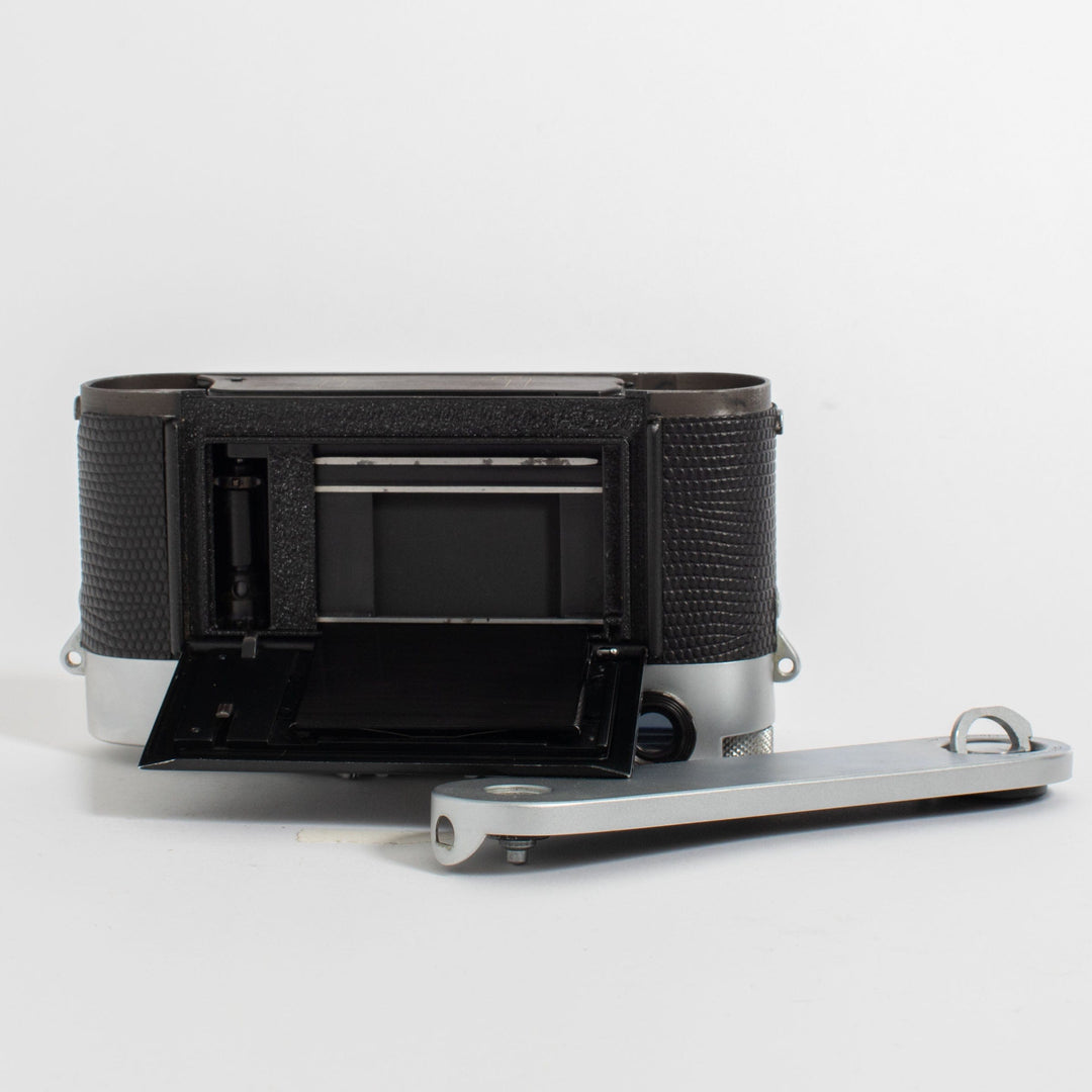 Leica M3 with Leitz Wetzlar 35mm Summaron f/2.8 with Goggles